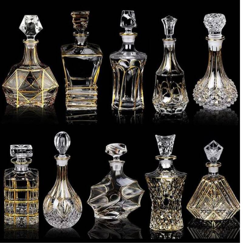 Decanters set
